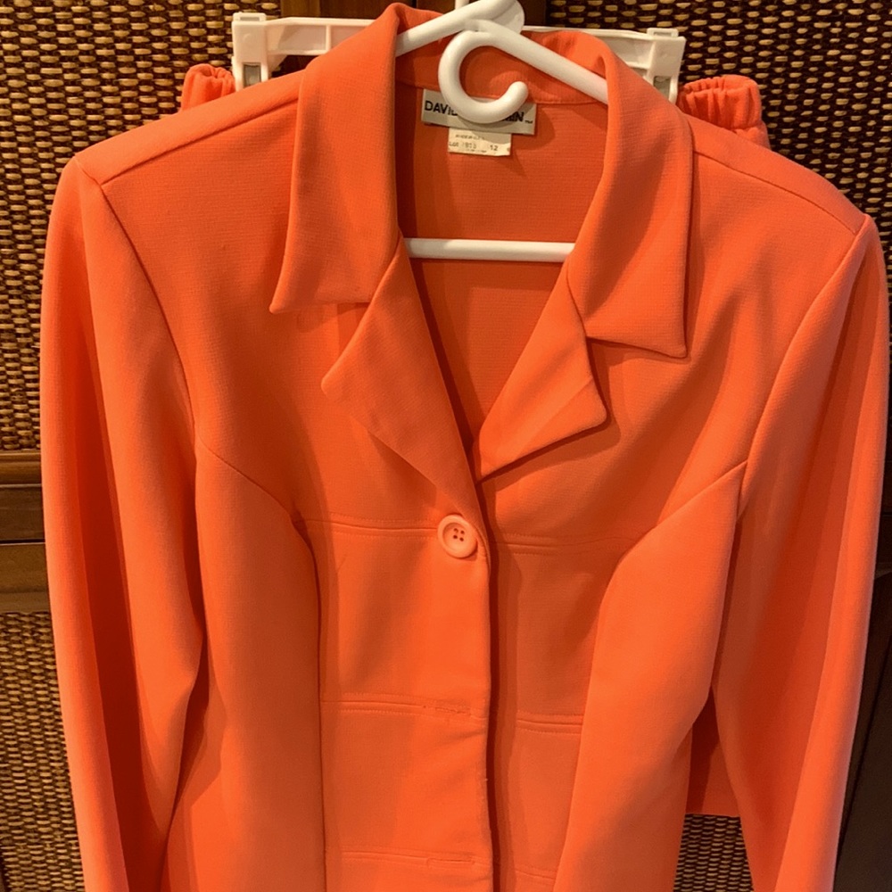 Pretty tangerine color 2-piece suit
